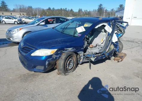 2010 Toyota Camry Le z USA, uszkodzony, nr VIN 4T4BF3EK5AR079891